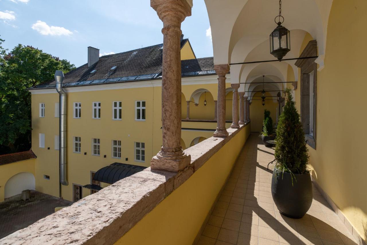 Amedia Plaza Wels, Trademark Collection By Wyndham Exterior photo